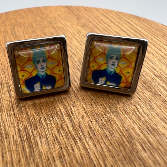 Classic Edgy  Square Stud Earrings - Stylish Retro Small Earring Set - Picture 14 of 14